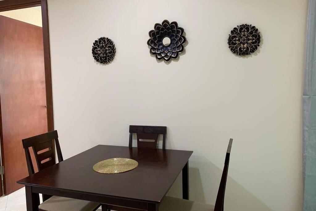 Ferienwohnung Cozy 2Bhk Near To Dmcc Metro Station -505 Dubai Exterior foto
